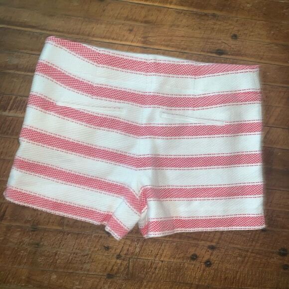 Loft nautical red & white flat front 2 vacationcore Riviera shorts - Picture 2 of 3